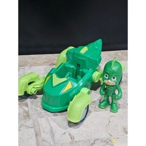 PJ Masks Gekko Car Vehicle With Gekko Figure Playset Toy